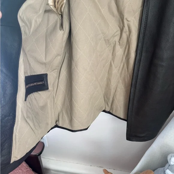 Columbia Men's Dark Brown Leather Jacket - Picture 4 of 9